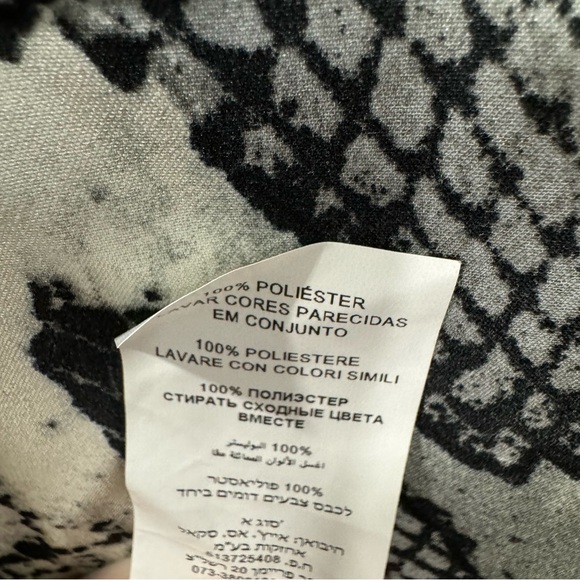 Misguided Snakeskin Wrap Blouse - Picture 5 of 7